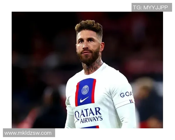 足球巨星正式宣布退役传奇生涯落幕球迷感慨万千