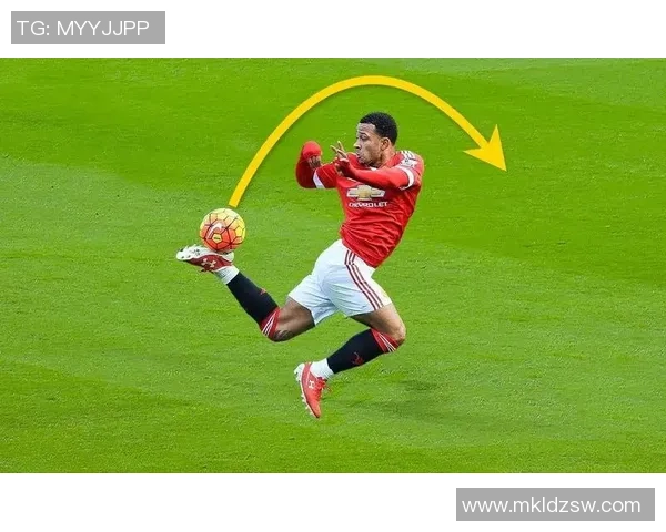 足球明星精彩出场瞬间回顾与经典瞬间集锦展示